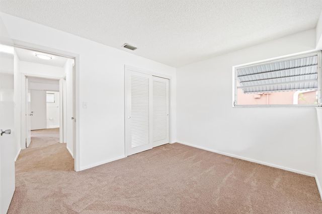 4524 NW 43rd Avenue, Tamarac, FL 33319