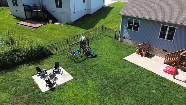 1149 Jonathan Ln, Springfield, TN 37172