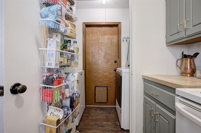 145 W Carson Drive, Mustang, OK 73064