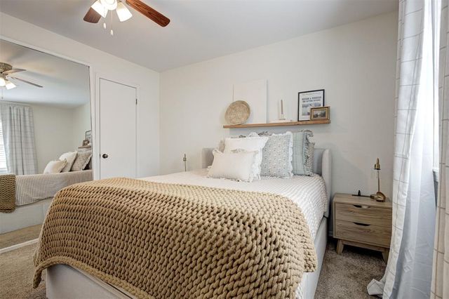 145 W Carson Drive, Mustang, OK 73064