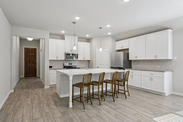 1008 Wasatch Court, Burleson, TX 76028