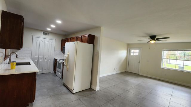 461 SW Buxton Avenue, Port St. Lucie, Port St Lucie, FL 34983