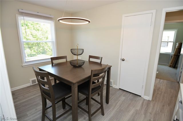 32113 Dickerson Road, Willowick, OH 44095