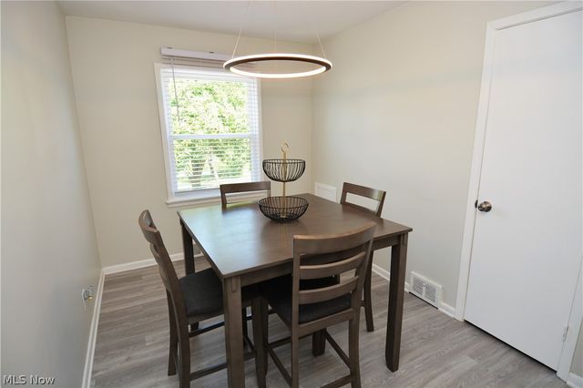 32113 Dickerson Road, Willowick, OH 44095