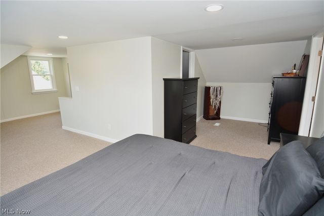 32113 Dickerson Road, Willowick, OH 44095