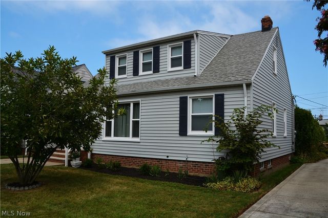 32113 Dickerson Road, Willowick, OH 44095