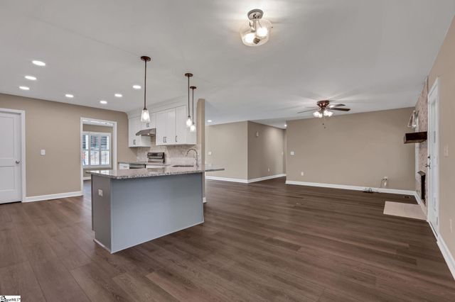 533 Stokes Drive, Seneca, SC 29672