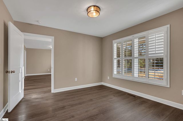 533 Stokes Drive, Seneca, SC 29672