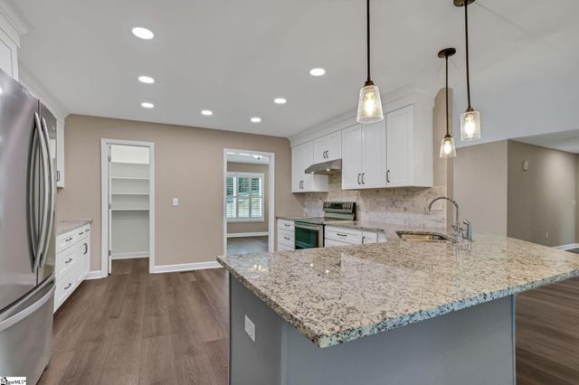 533 Stokes Drive, Seneca, SC 29672