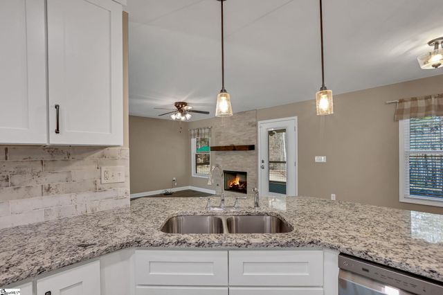 533 Stokes Drive, Seneca, SC 29672