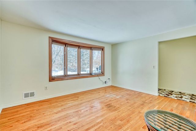 85 Windsor Road, Greece, NY 14612