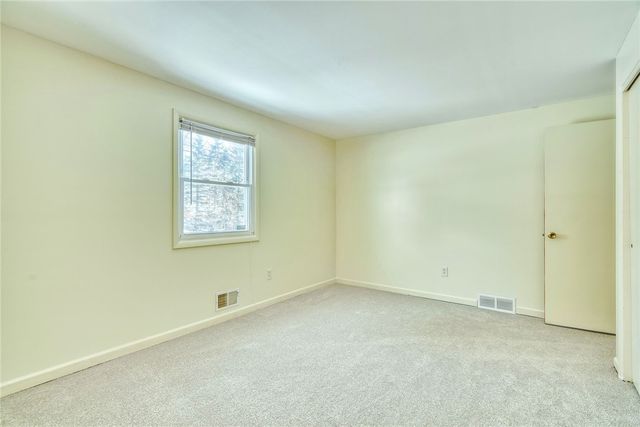 85 Windsor Road, Greece, NY 14612