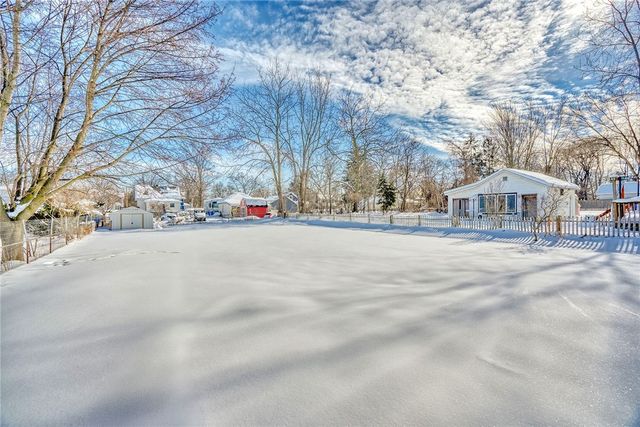 85 Windsor Road, Greece, NY 14612