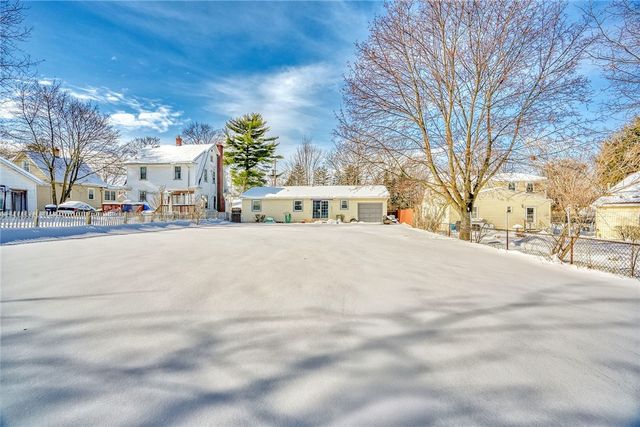 85 Windsor Road, Greece, NY 14612