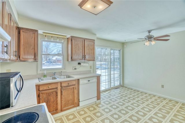 85 Windsor Road, Greece, NY 14612