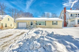 85 Windsor Road, Greece, NY 14612