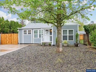 2453 Simpson St, Salem, OR 97301
