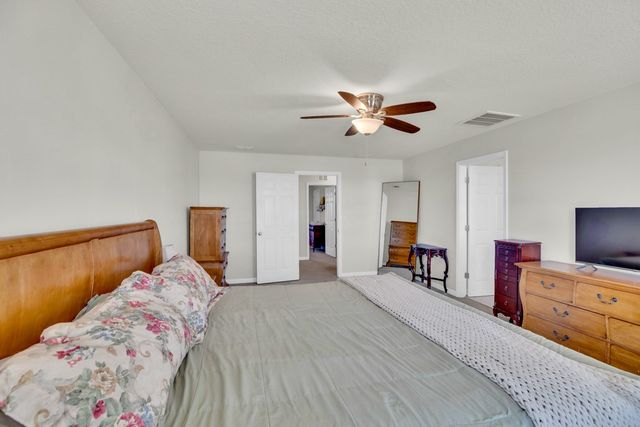 2167 Harwick Circle SW, Vero Beach, FL 32968