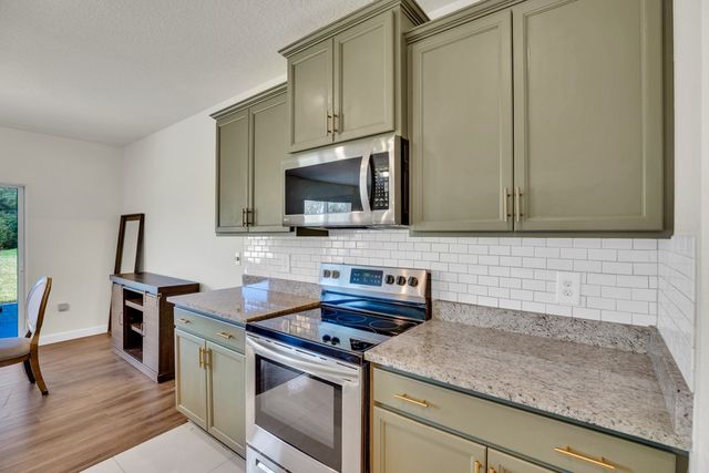 2167 Harwick Circle SW, Vero Beach, FL 32968