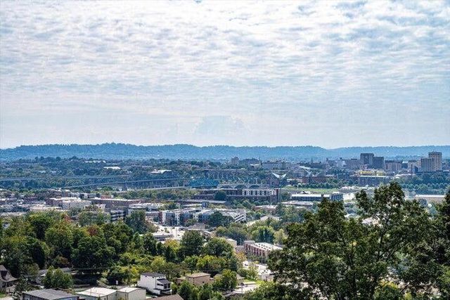 1131 Stringers Ridge Road 10g, Chattanooga, TN 37405