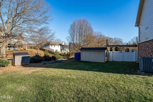 3310 Berkshire Circle, Johnson City, TN 37604