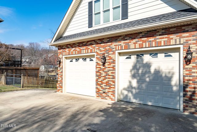 3310 Berkshire Circle, Johnson City, TN 37604