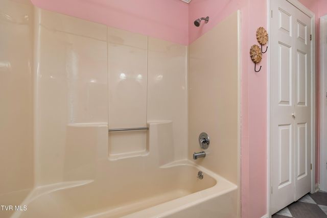 3310 Berkshire Circle, Johnson City, TN 37604