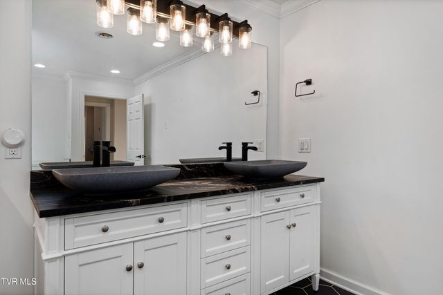 3310 Berkshire Circle, Johnson City, TN 37604