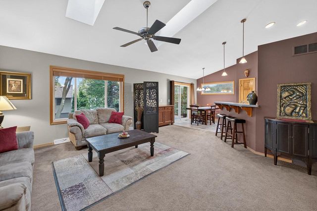 3442 Dorchester Way, Madison, WI 53719