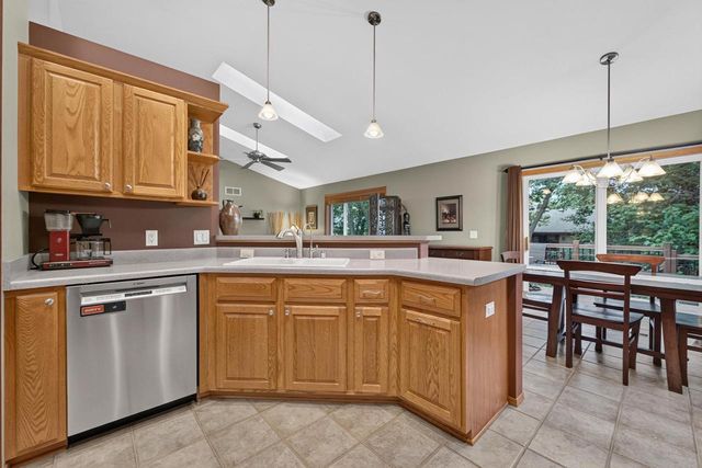 3442 Dorchester Way, Madison, WI 53719