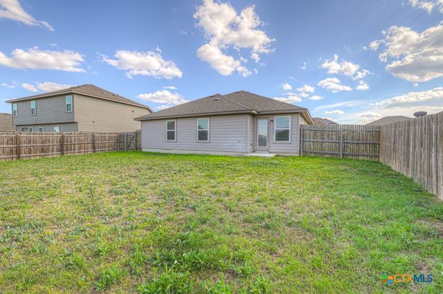 1512 Doncaster Drive, Seguin, TX 78155
