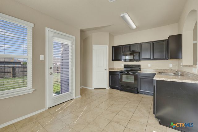 1512 Doncaster Drive, Seguin, TX 78155