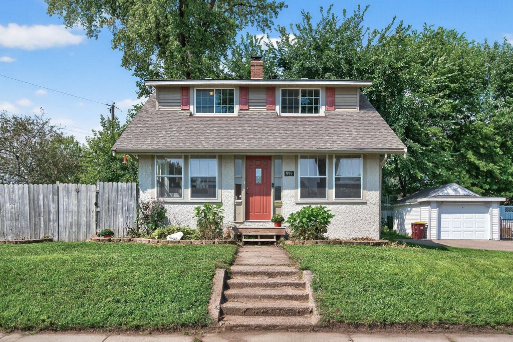 999 Seminole Avenue, West Saint Paul, MN 55118