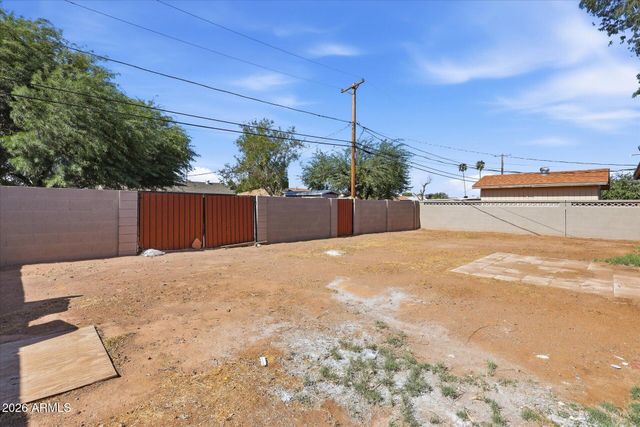 2921 W TURNEY Avenue, Phoenix, AZ 85017