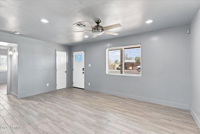 2921 W TURNEY Avenue, Phoenix, AZ 85017