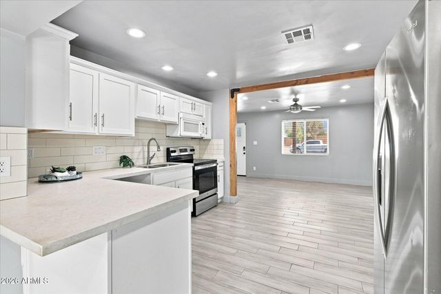 2921 W TURNEY Avenue, Phoenix, AZ 85017