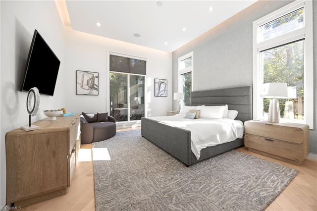 2108 Berkshire Lane, Greensboro, NC 27408