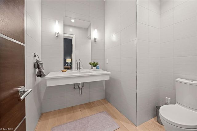 2108 Berkshire Lane, Greensboro, NC 27408