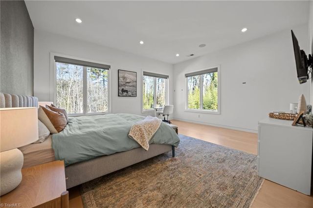 2108 Berkshire Lane, Greensboro, NC 27408