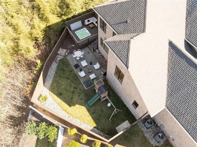 2108 Berkshire Lane, Greensboro, NC 27408