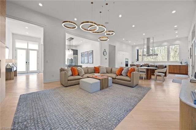 2108 Berkshire Lane, Greensboro, NC 27408