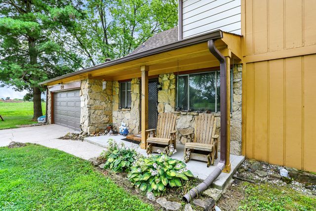 482 Spring Drive, Greenwood, IN 46143