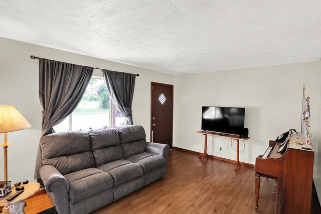 482 Spring Drive, Greenwood, IN 46143
