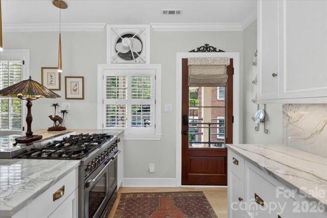 1035 Queens Road 8, Charlotte, NC 28207