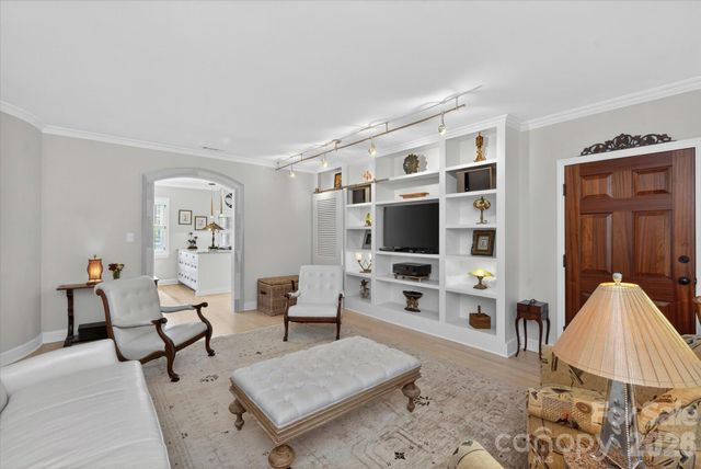 1035 Queens Road 8, Charlotte, NC 28207