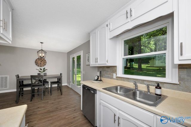 223 Sanderson Road, Meridianville, AL 35759