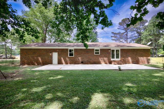 223 Sanderson Road, Meridianville, AL 35759