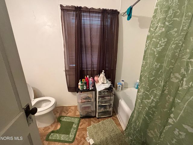 457 W Manhattan Boulevard, Toledo, OH 43608