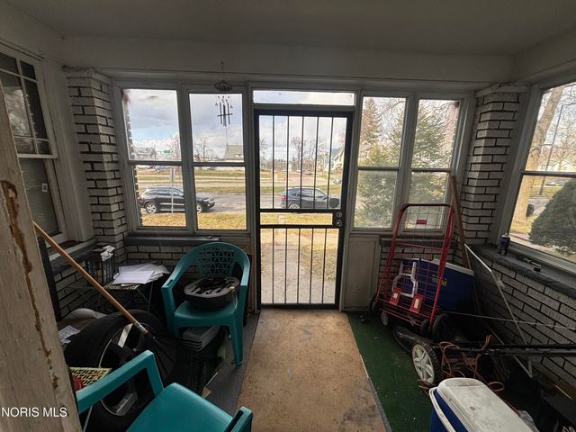 457 W Manhattan Boulevard, Toledo, OH 43608