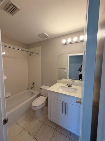 5145 Palmbrooke Circle, West Palm Beach, FL 33417